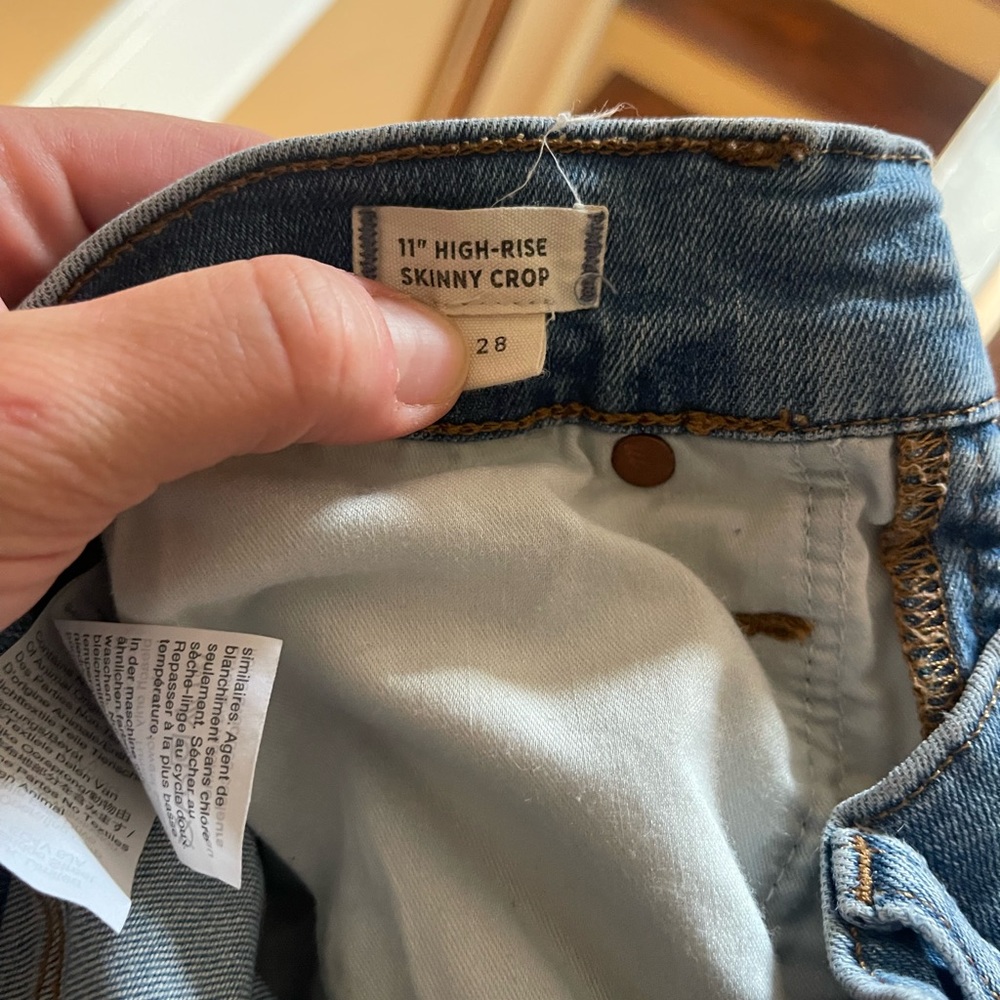 MADEWELL Light Wash Skinny Crop Mom Jeans